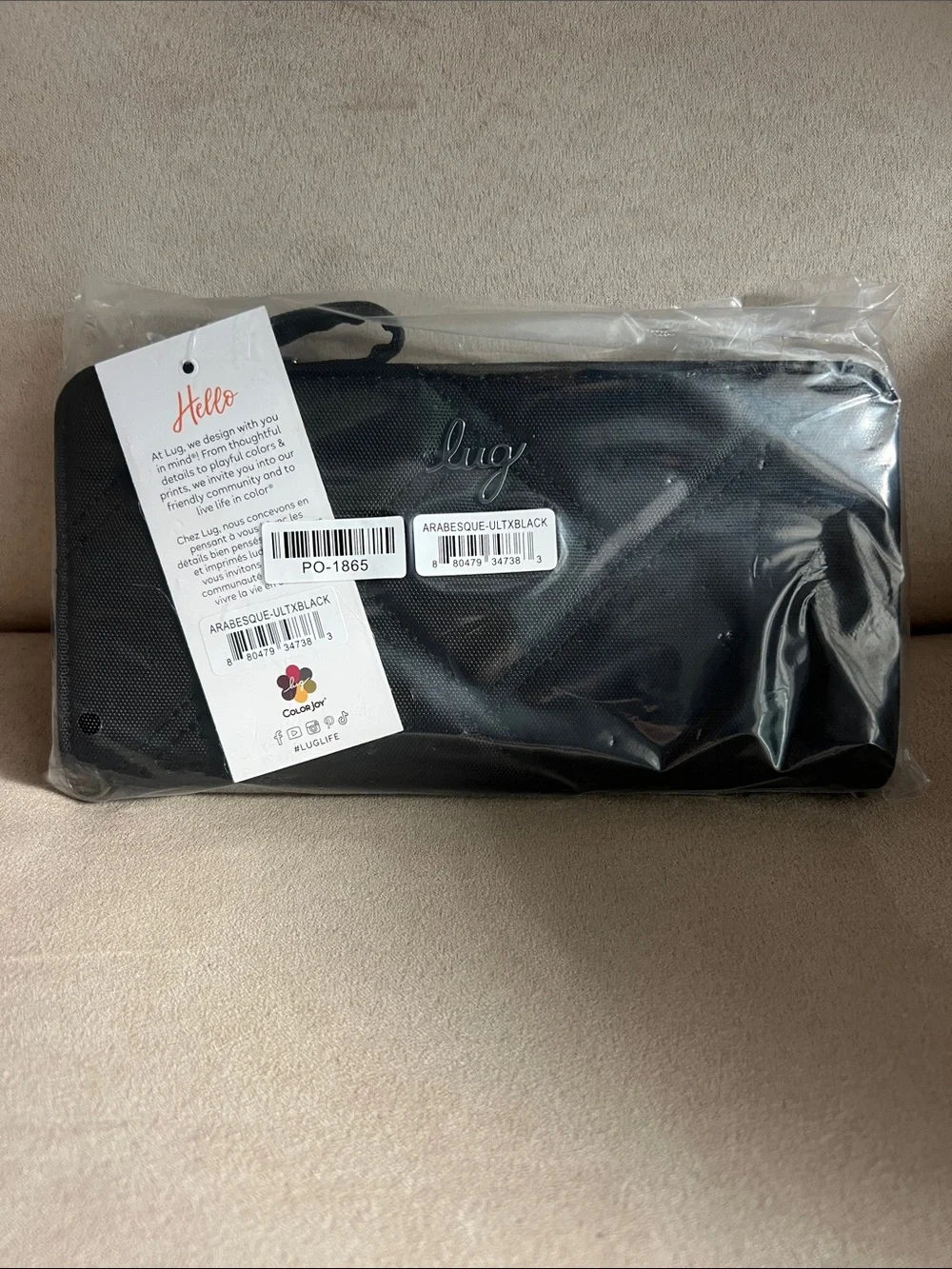 NWT Lug Arabesque Ultra-Zip RFID Wallet in Black